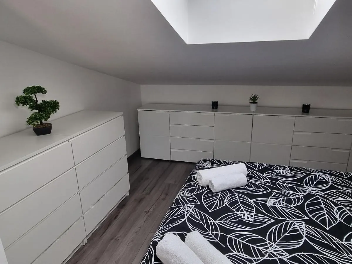 Sea View Medulin Apartment - Orijeta 0*,
