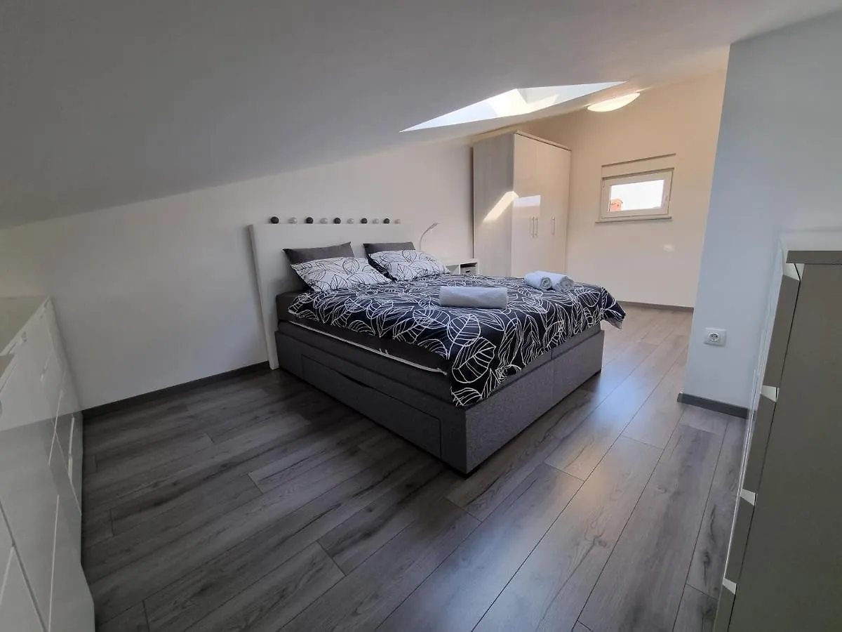 Sea View Medulin Apartment - Orijeta