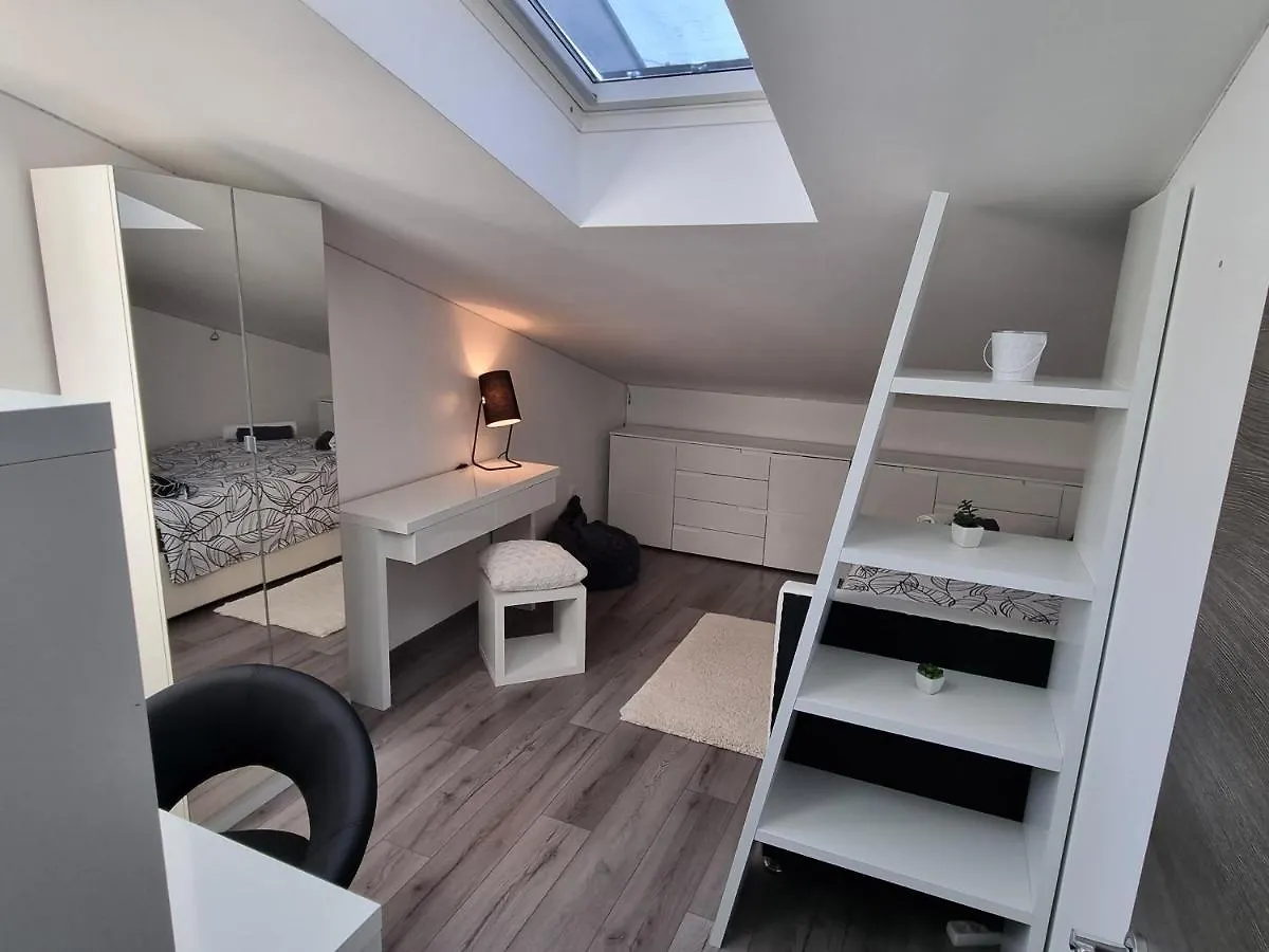 Sea View Medulin Apartment - Orijeta